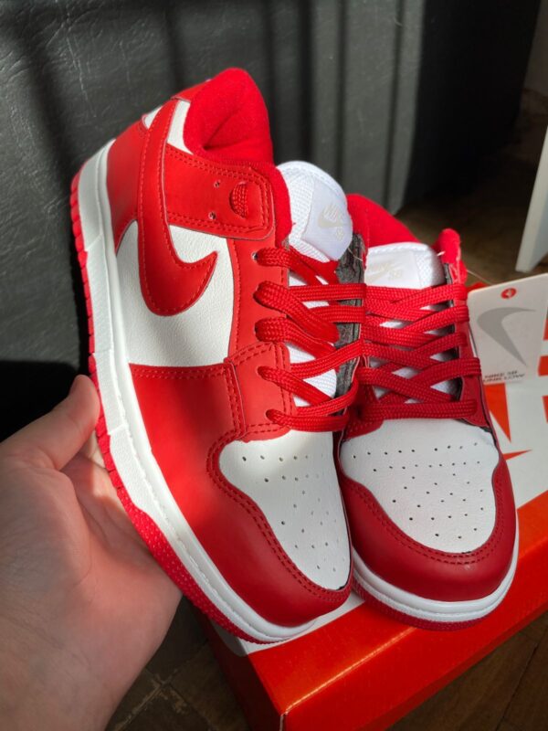 NIKE SB DUNK LOW VERMELHO