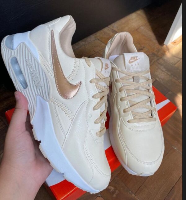 NIKE AIR MAX EXCEE BEGE