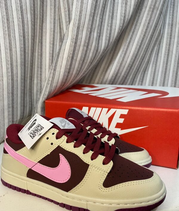 NIKE SB DUNK LOW VALENTINE’S