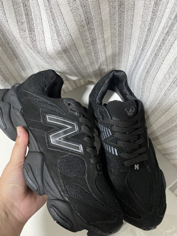 NEW BALANCE 9060 PRETO