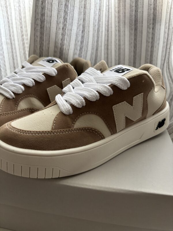 NEW BALANCE BEGE/MARROM - Image 3